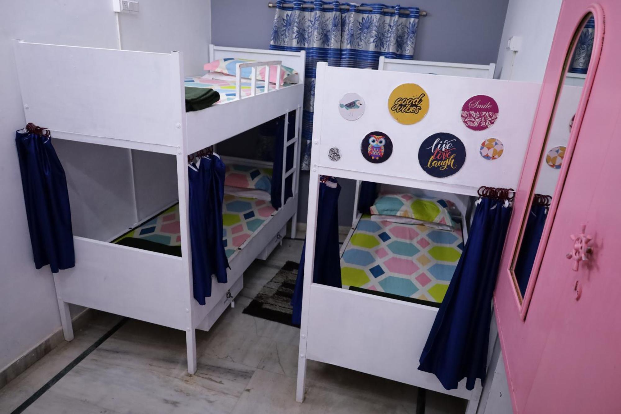 Hostel Tamasha Udajpur Pokoj fotografie
